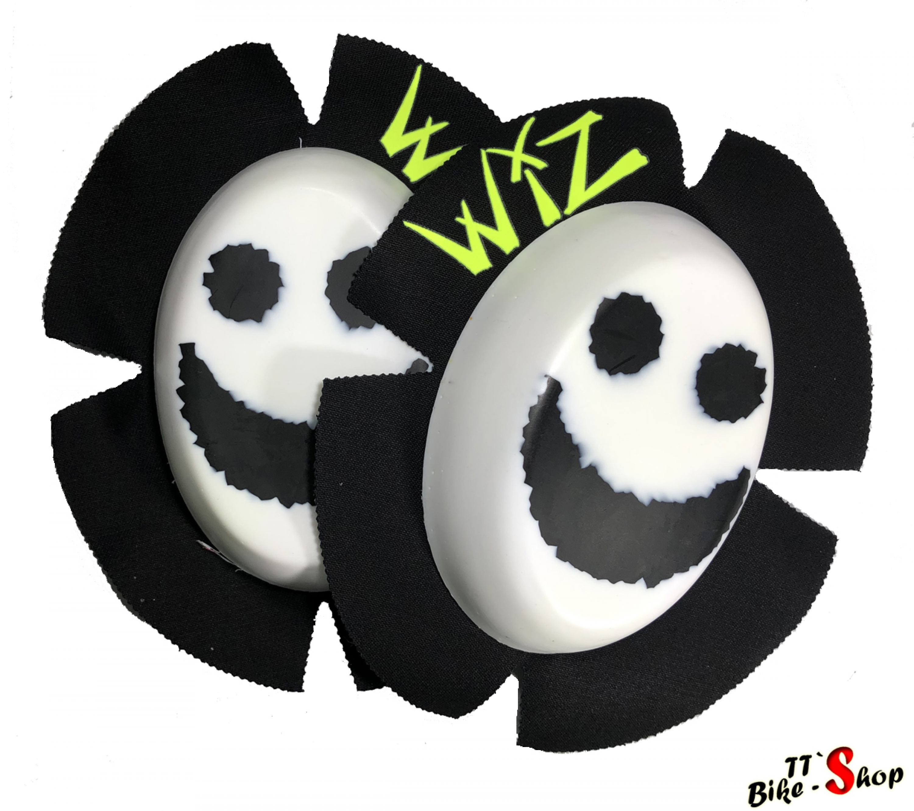 Wiz Smile in White-Black